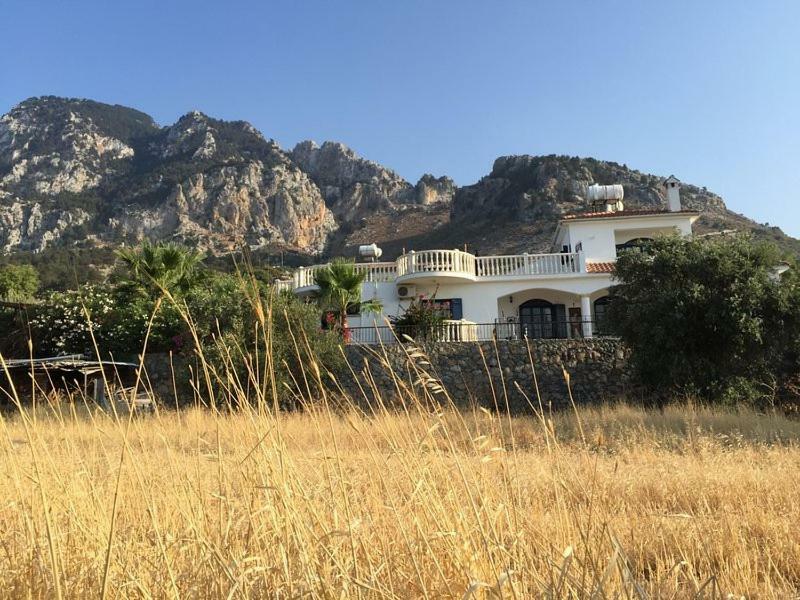 Villa Layla Kyrenia  Exterior photo